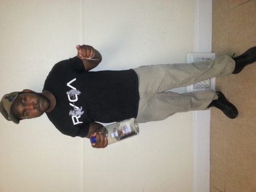 Let me tell you how I rock, pocket full of gwap. Bottle in the air, livin without a care. #SWAGG