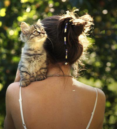 Wanting you here at my side.....your embrace now would be perfect  ♥♥ Baby you light up my world like nobody else...Cause you've got that one thing ♫♫