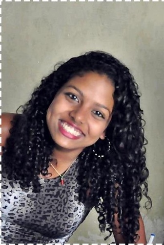 # 16 aninhos,canceriana.Gosto de curti a viida...  Sou mt divertida,mt amiga,louquinha as vezes& um pouco estranha,mais nada como uma conversa pp.resolva (;