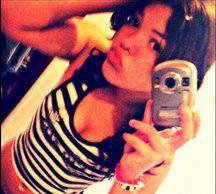 Sou ComPlicadah & PeRFeitinha !! bEM vINdo ao meu twiter .... NAMOOURANDU CUM RICHARD SOUZA