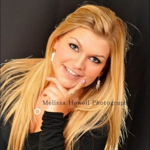 lynsii_13's profile picture. 