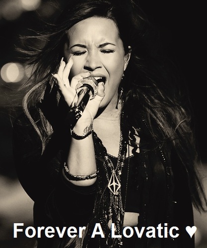 im unbroken because i believe in me.ibelieve in me because im a skyscraper.ima skyscraper because i stay strong.i stay strong because of demetria devonne lovato