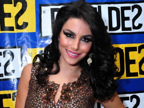 Nunca pensei que na minha vida, eu fosse amar tanto pessoas como vcs SEIS.É um amor INEXPLICÁVEL. Um amor que AUMENTA mais e mais a cada dia♥