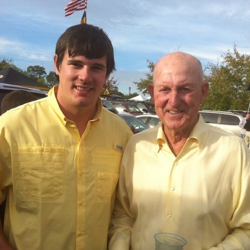 AndrewCarlJones's profile picture. Mizzou Graduate