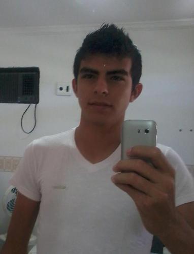 namorando com @jessicalcn, 19 anos,  são paulino..