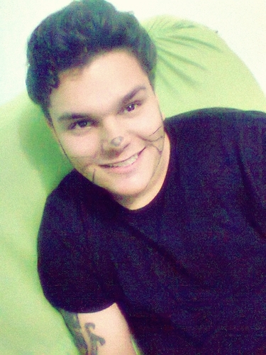 @_alezuda && se foor pra ser feliiiiiz que sejaá ao seu laado eu te amo de mais amor da minha viiiida