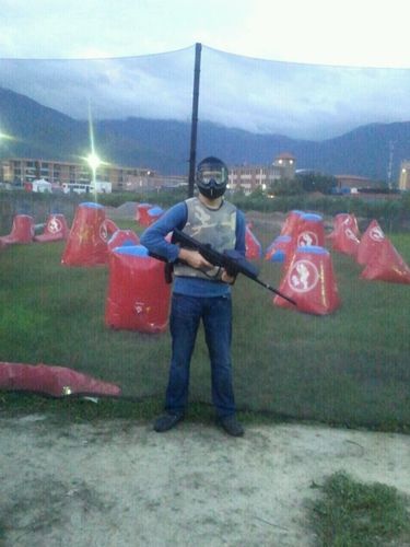 DARKNOS17XP's profile picture. no hay que acomplejarse la vida con tonterías... hay que seguir adelante sin importar lo que pase :D