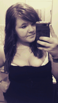I'm emilie. I'm pretty cool, i guess. hmu, if you want. i follow back, so follow me.
