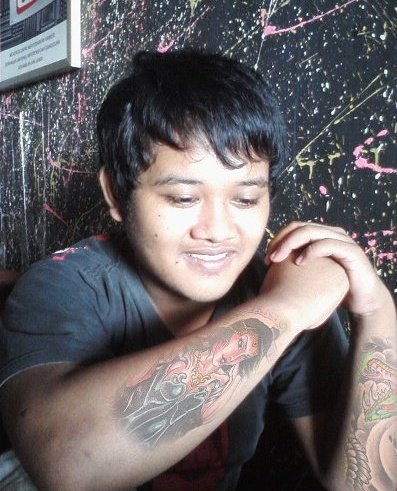 trauma kemunafikan