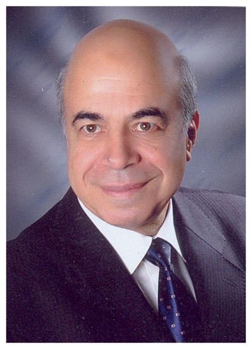 مستشار قانوني ومحام بالنقض ومفكر إسلامي