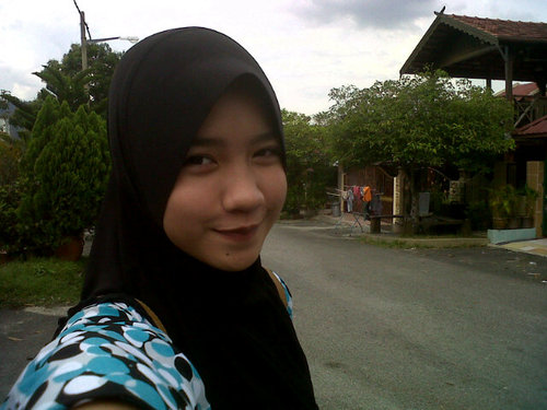 Leen|Singer|Finalis Idola kecil 4|juz mention kalau nk sye Follow balik k? ;) | #Leenators/#ShazEver | Bukan Fake Juz Fans :)
