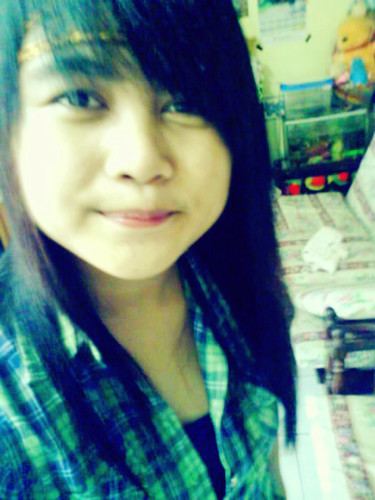 Poyen , 15 . follow me , i'll follow u back :)