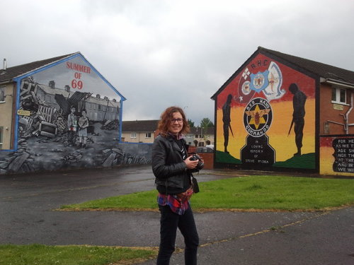 BelfastTaxiTou1's profile picture. Belfast Taxi Tours see the wall murals the Peacewalls the prison the Irish Republican History museum and much more https://t.co/h6emSZWw2D