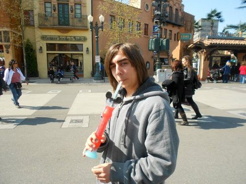 NeonGlowbox's profile picture. 