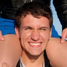 zchutyi's profile picture. Кто малым заработком недоволен – тот большого недостоин.