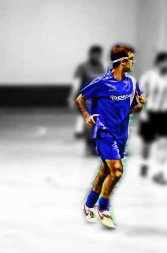 Futbolista retirado, Ciclista frustrado y alcanzaré mi venganza en esta vida o en la otra. Me encanta reirme, especialmente de mi mismo.