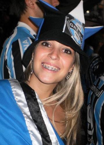 Sonhe com aquilo que você quer ser,
porque você possui apenas uma vida
e nela só se tem uma chance
de fazer aquilo que quer.