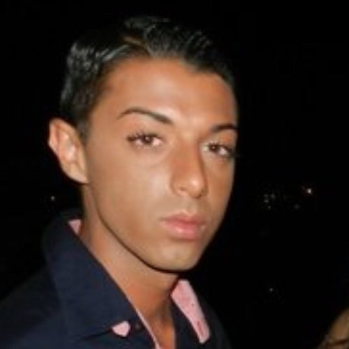 DRoniRonald's profile picture. Estudiante de la UCAV. Siempre he pensado que si no crees en Dios, estas perdido. Prince, pin-up, y cupcake, es lo mejor de vivir.