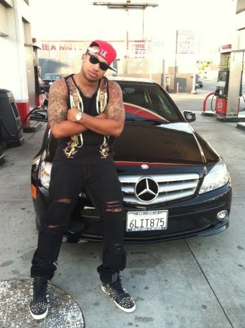 i ant got shit to say but fuck u and wat u stand for o yea fuck ur mama to !!!!!!