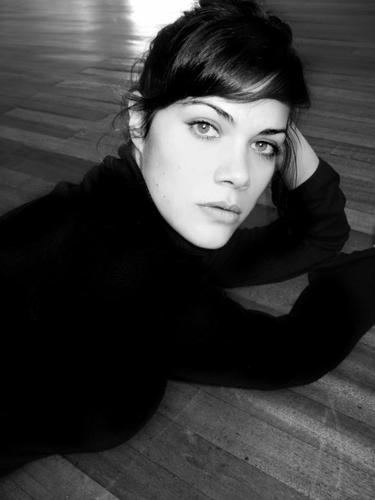 Actriz, Acting coach, Diseñadora de joyas, Maruja y sobre todo Loca profesional ☆
