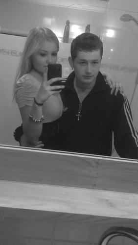 ♡ Toine. '' ιк нσυ ναη נσυ.' 
Ik wil bij je zijn, je nooit meer loslaten en je alle liefde van de wereld geven. '23-03-12' De beste datum ever!♥