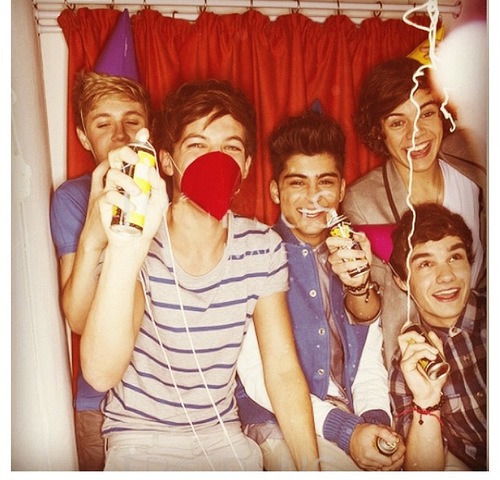 I love 1D... es lo unico que necesitan saber follow me... #Followback only to directioners