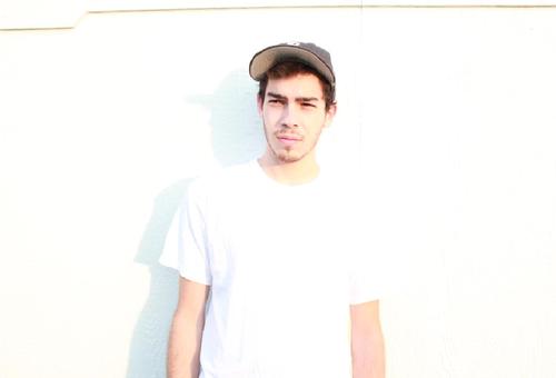 21/hip-hop producer