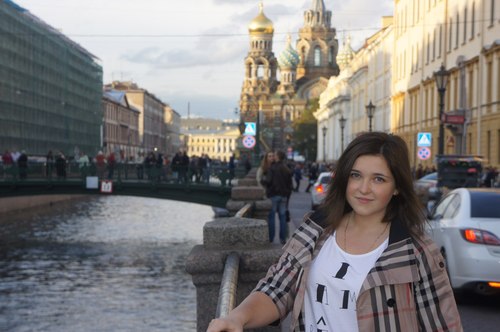 PolinaaaaRed's profile picture. 