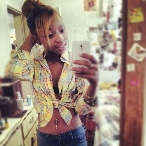 #teamtaken #teamfollow4follow #teambadasfuck #teampretty #teamlightskin #TeamNaughty Twitter wifey; @BeatMyTweetHard