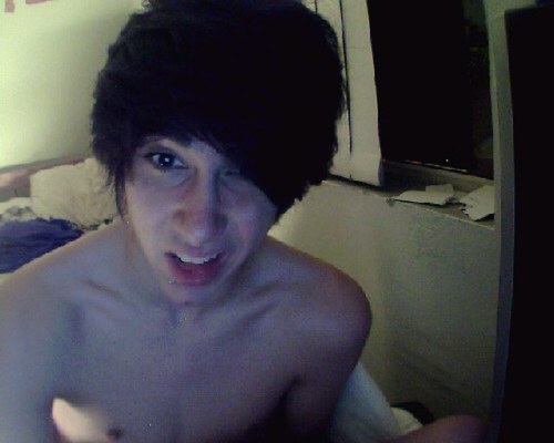 Sammy_AFuckingA's profile picture. This is Sammy. 16. Gay and Single. Blink 182 and Asking Alexandria are the best. Follow me? c: