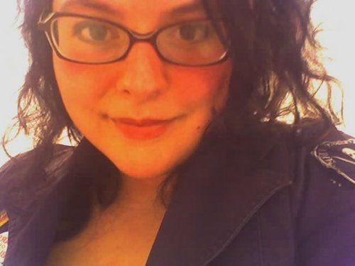 I'm a happy lady! I spend most of my time putzing around online, cooking, riding my bicycle, reading, and playing games (board, video, card, sports).. AND VR/AR