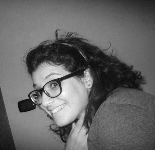 Che le parole e le paure a volte passano, ma le promesse e le canzoni quelle restano. ♥