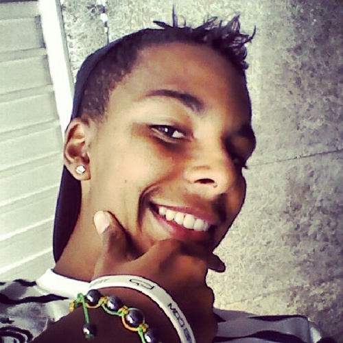 je suis fan de football je voudrai devenir joueur de foot