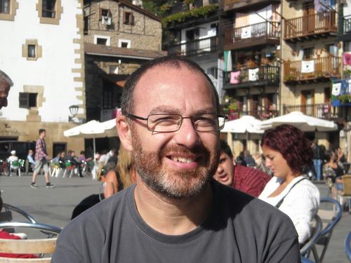 Català - Muntanyenc - Minyó de Terrassa - Pare i marit orgullos de la meva familia.
