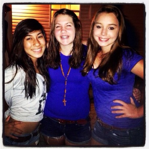 karenlagos_'s profile picture. 