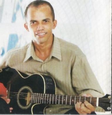Sou cantor e compositor da dupla os guerreiros de cristo  contatos para convites (77) 98041962 Vivo (77)81556727 claro (61)96353184 vivo e (DF)