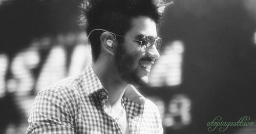 ʚ @Gusttavo_lima amor além da vida. Fã clube seguido pela @RafinhaViscardi pelo @pedroeducantor e pelo @FrontJR ɞ http://t.co/yvv3sXVNSM perguntem *-*