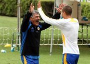 Futbolista de los Tigres y de la Selección Mexicana.