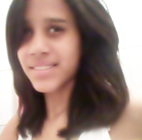 Ariana , 15 aninhos  , ermã da @Saa_Cristina ♥ e do @DanieelStifler , namorada do Jeferson Soares e apaixonada pelo @MC_Guime *-*