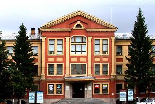 В настоящее время КОМИИ является одним из крупнейших художественных центров Сибири.
