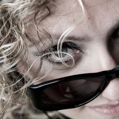 SimoMaggie's profile picture. Sognatrice, creativa, giornalista, blogger, fotografa, cosplayer, cinefila...soffro di personalità multiple! ^_^