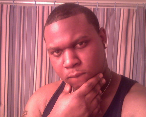 I'm focus and Motivated on the things I want outa life loyalty means everything to me I'm a up coming rap artist