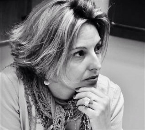 criscrjc's profile picture. Mestre e Profissional em MKT, Prof. MBA da FGV, coordenadora de curso de ADM, apaixonada pela vida e grata por todos os prazeres que ela me proporciona.