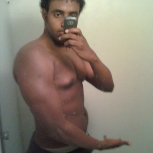 Buzzumbarry's profile picture. 