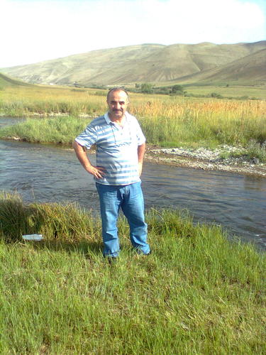 hseyiny92421023's profile picture. 