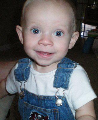 Cayla's Coats collects coats for poverty-stricken children in Citrus County, FL. Help us make a difference and honor Cayla Barnes!