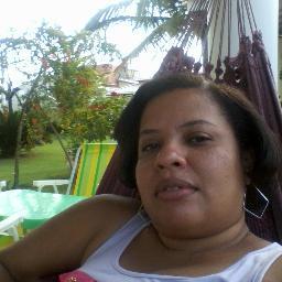 Amo a Deus,minha família e meus amigos e irmãos em Cristo.