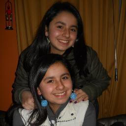 Tengo una hermana gemela @antitobaeza, me gusta el basquetball, estudio cuando hay prueba y soy feliz! AHH Y SOY DIRECTIONERRR¡¡¡