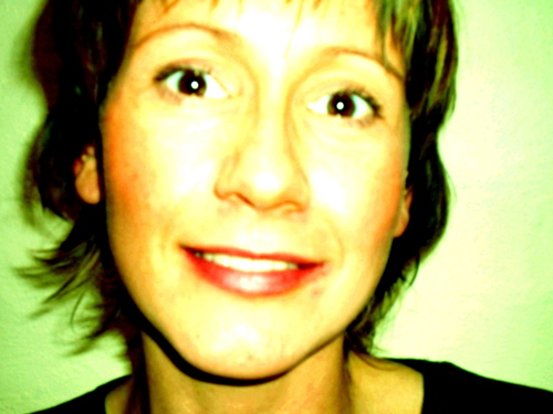 Presenter of world first trimester specific pilates for pregnancy dvds. Interested in all things pregnancy & exercise