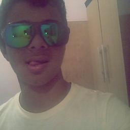 O ideal seria se as pessoas soubese Amar o tanto que sabe fingir (8 [Bob marley]